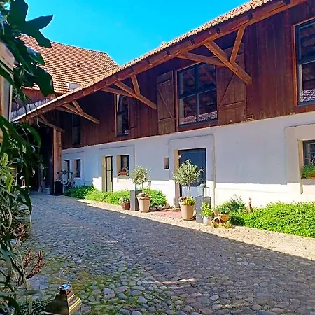 Отель Cote Cour Colmar