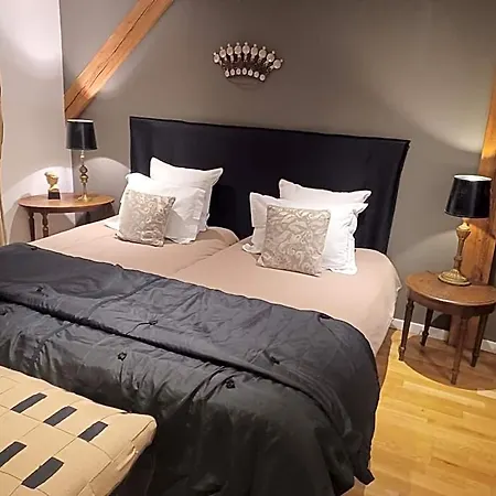 Cote Cour Colmar Отель
